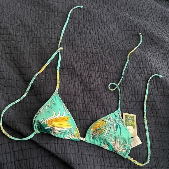 NWT Tropical Bikini Top - Picture 1 of 5